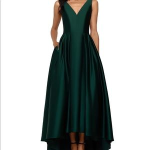 Betsy & Adam fit flare hi-low gown emerald green